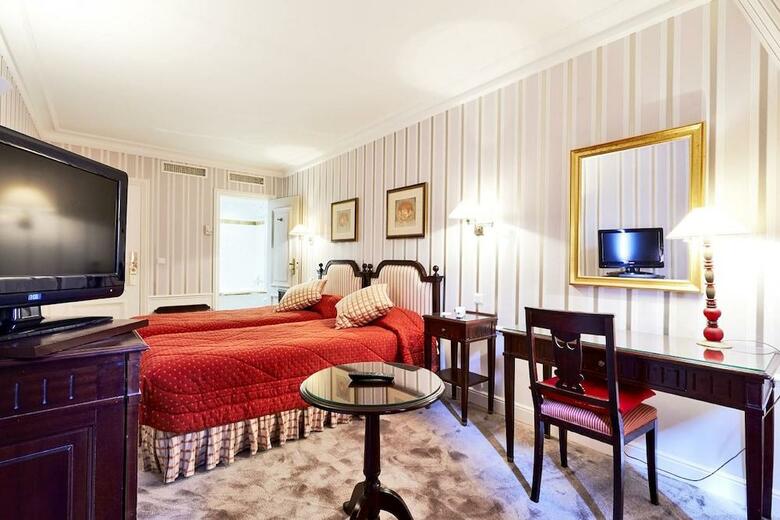 Hotel Washington Opera