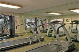 Hotel Ramada Inn & Suites