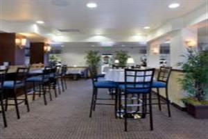 Hotel Ramada Inn & Suites