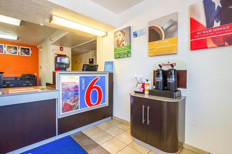 Hotel Motel 6 Mesa North