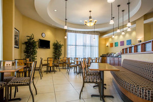 Hotel Comfort Suites