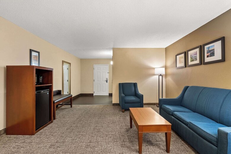 Hotel Quality Inn & Suites
