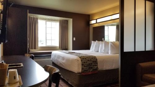Hotel Microtel Inns & Suites