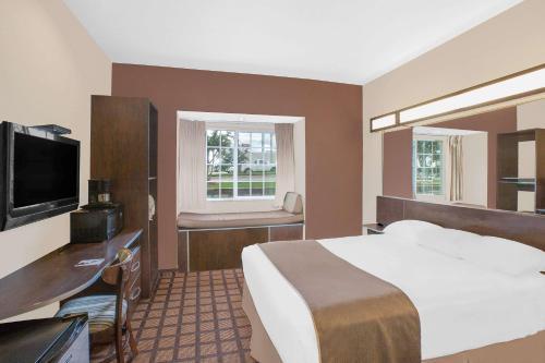 Hotel Microtel Inns & Suites