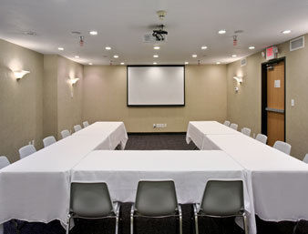 Hotel Microtel Inn & Suites