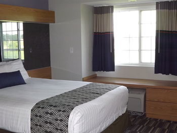 Hotel Microtel Inn & Suites