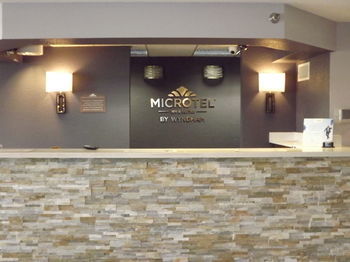 Hotel Microtel Inn & Suites