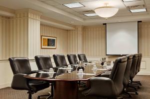 Hotel Embassy Suites Columbus - Dublin