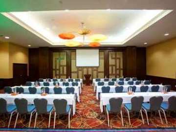 Hotel Embassy Suites Los Angeles - Glendale