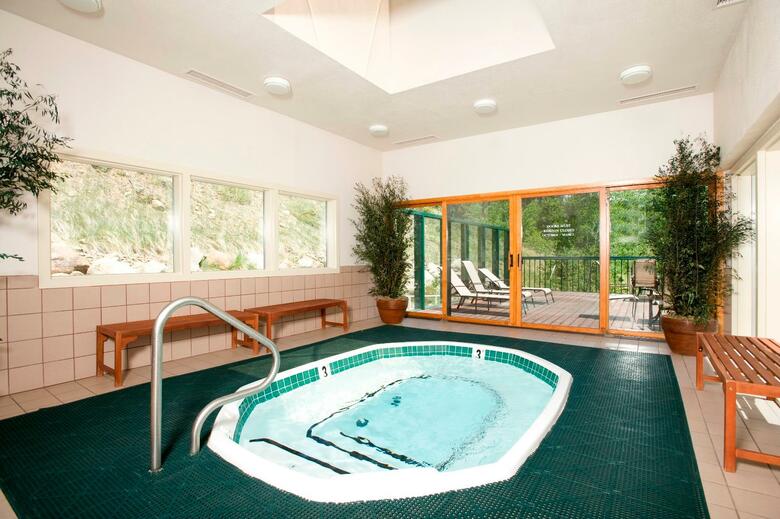 Hotel Aspen Ridge Condos
