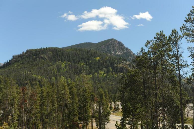 Hotel Gateway Mountain Lodge