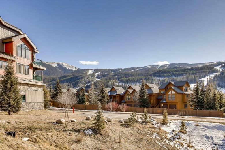 Hotel Gateway Mountain Lodge