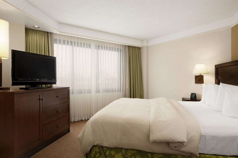 Hotel Embassy Suites Kansas City - Overland Park
