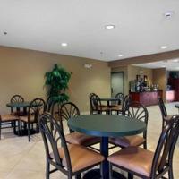 Hotel Microtel Inn & Suites