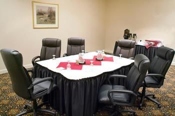 Doubletree Hotel Bradley International Airport