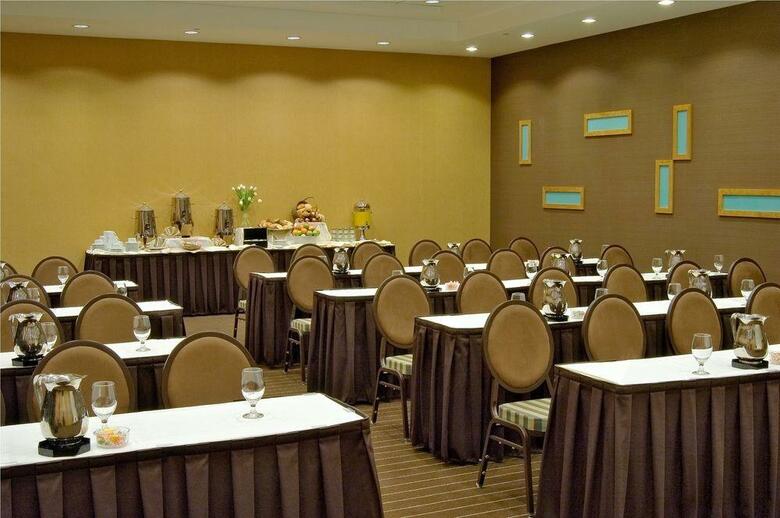 Doubletree Hotel Chicago - Arlington Heights