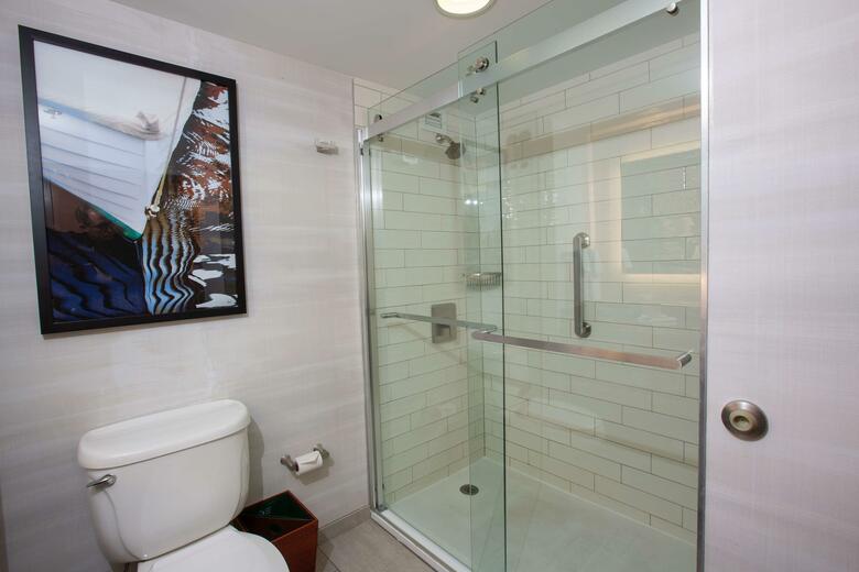 Doubletree Hotel Bay City - Riverfront
