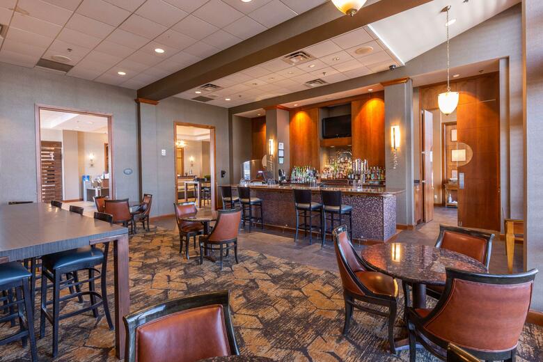 Doubletree Hotel Bay City - Riverfront