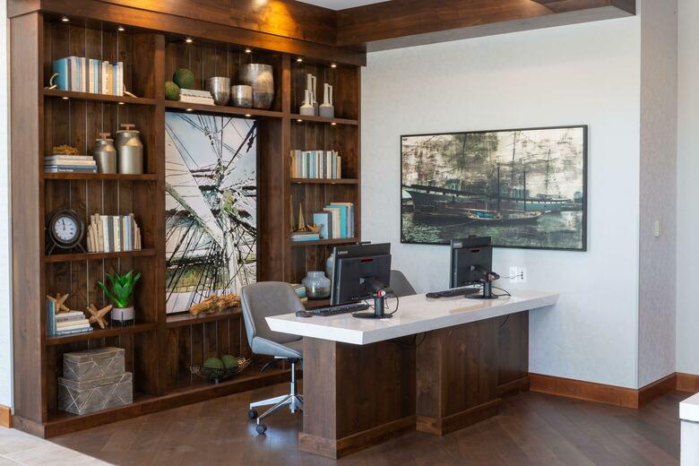Doubletree Hotel Bay City - Riverfront