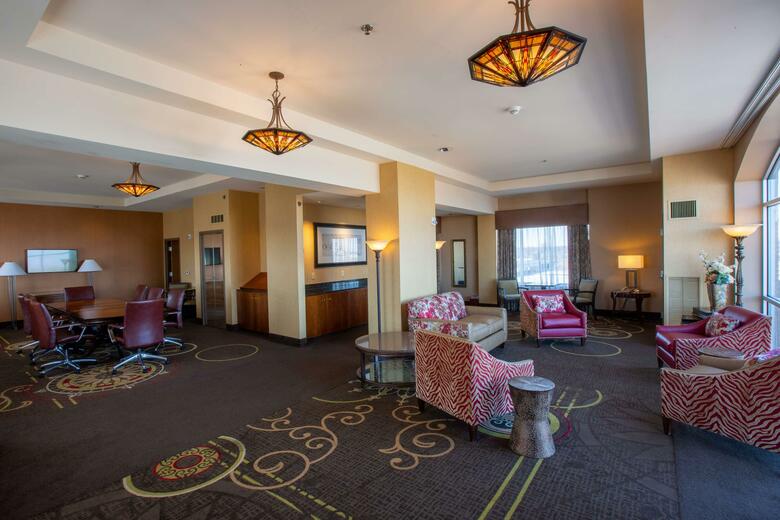 Doubletree Hotel Bay City - Riverfront