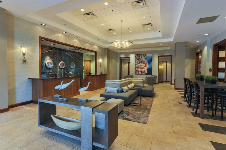 Doubletree Hotel Bay City - Riverfront