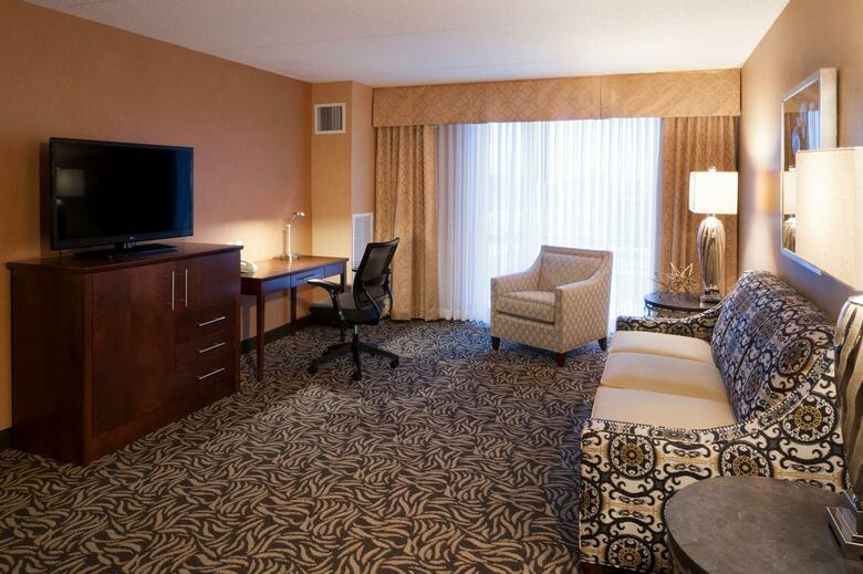 Doubletree Hotel Bay City - Riverfront