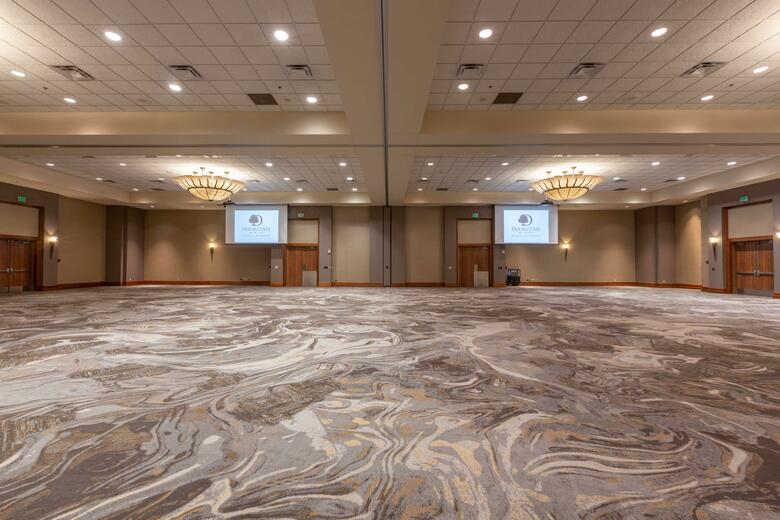 Doubletree Hotel Bay City - Riverfront
