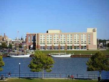 Doubletree Hotel Bay City - Riverfront