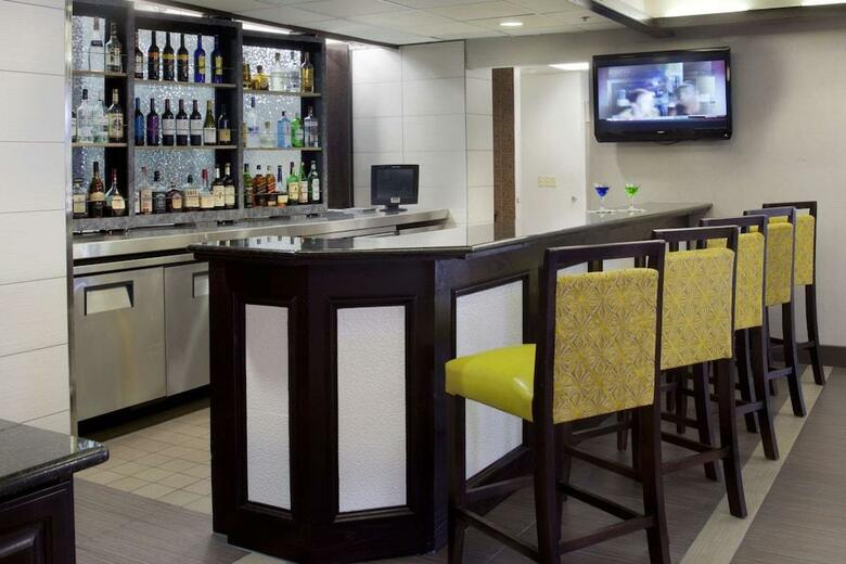 Hotel Doubletree Club Springdale