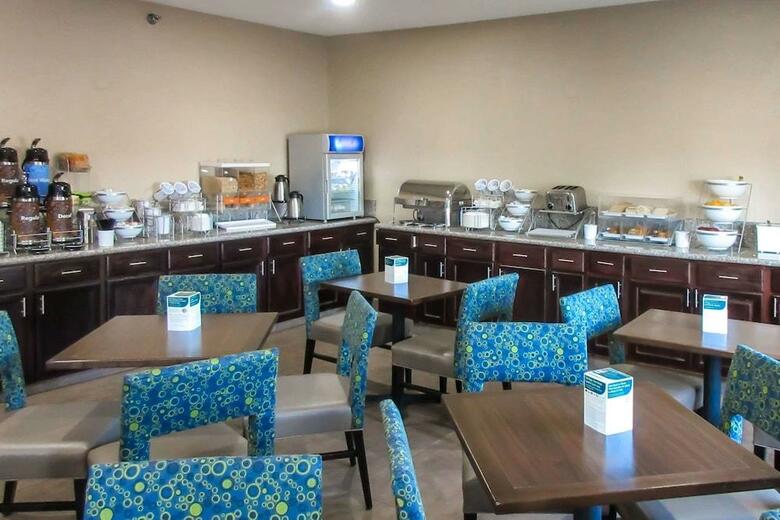 Hotel Quality Inn & Suites