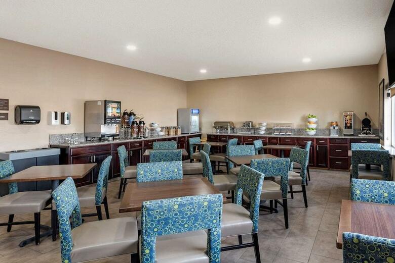 Hotel Quality Inn & Suites