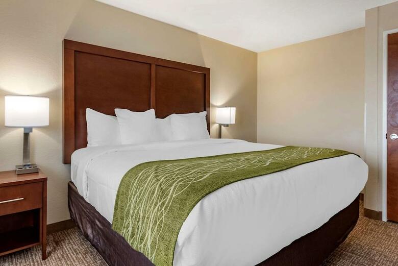 Hotel Quality Inn & Suites