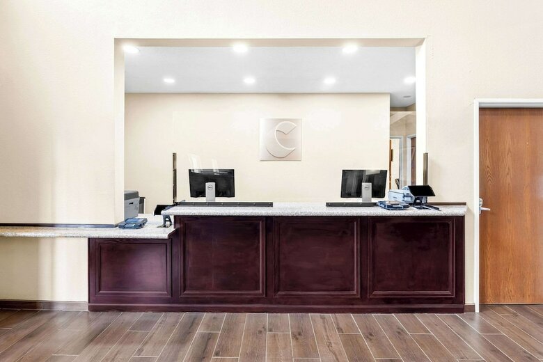 Hotel Quality Inn & Suites