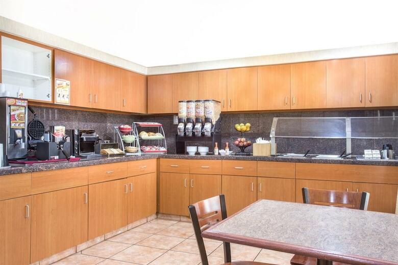 Hotel Hawthorn Suites Tempe