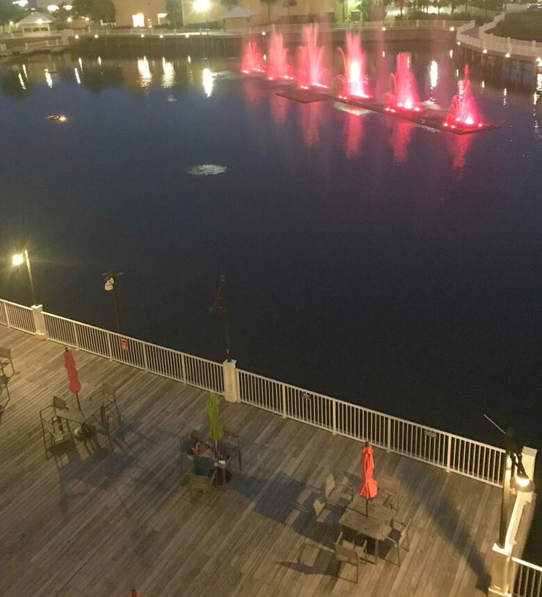 Hotel Laketown Wharf