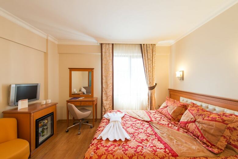 Prestige Hotel