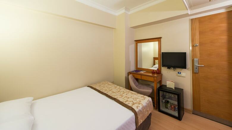 Prestige Hotel