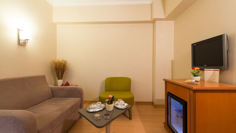 Prestige Hotel