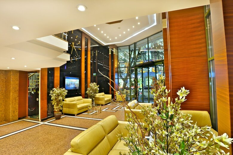 Grand Madrid Hotel