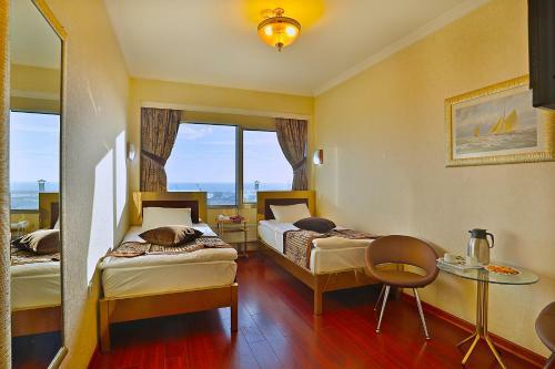 Grand Madrid Hotel