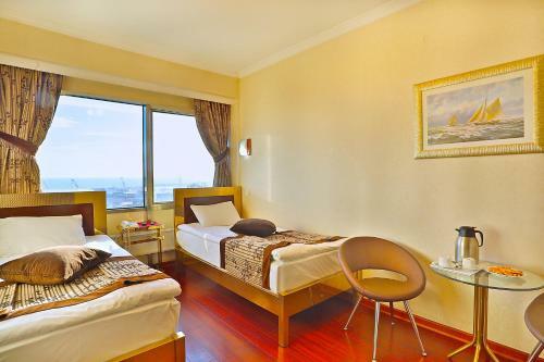 Grand Madrid Hotel