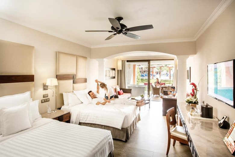 Barcelo Maya Beach Hotel
