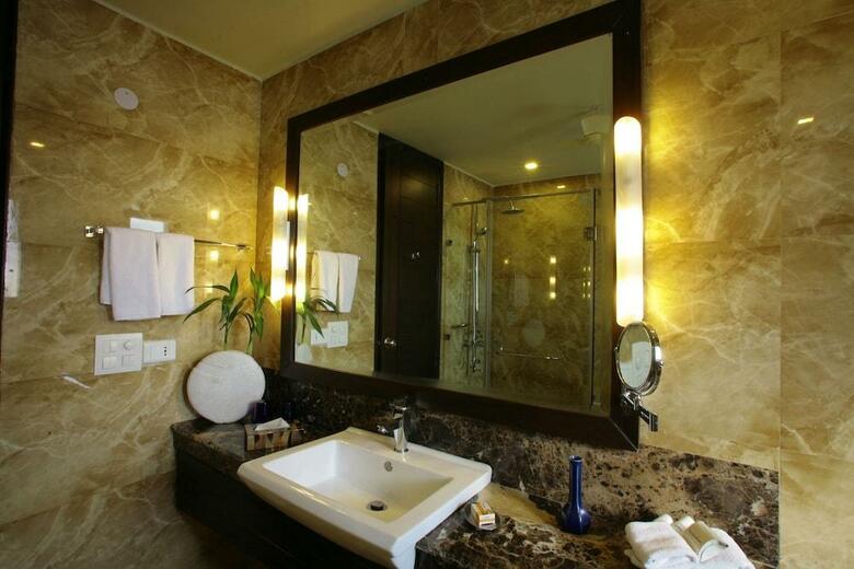 Hotel Justa The Residence Gurgaon