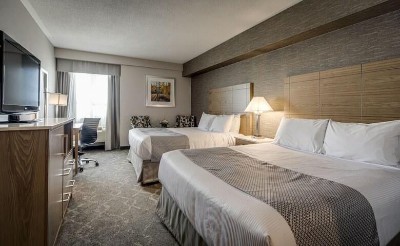 Hotel Monte Carlo Inn Vaughan Suites