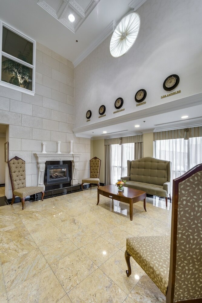 Hotel Monte Carlo Inn Vaughan Suites