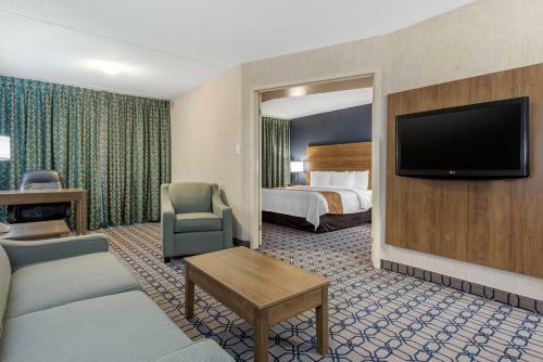 Hotel Quality Suites Whitby