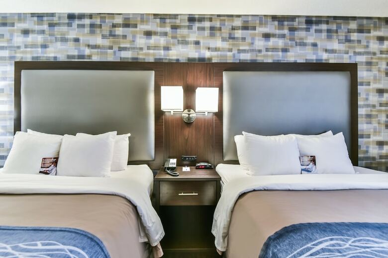Hotel Comfort Inn Montr�al A�roport