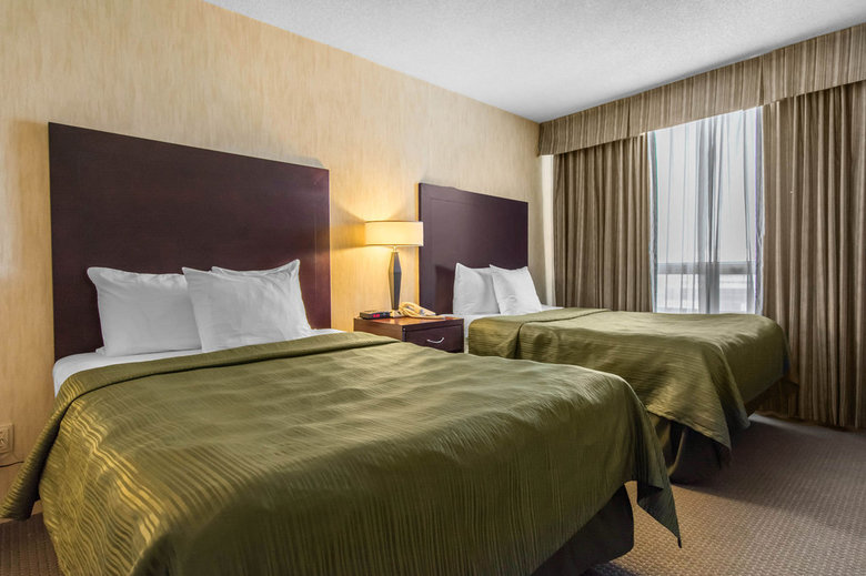 Hotel Quality Suites Montreal Aeroport