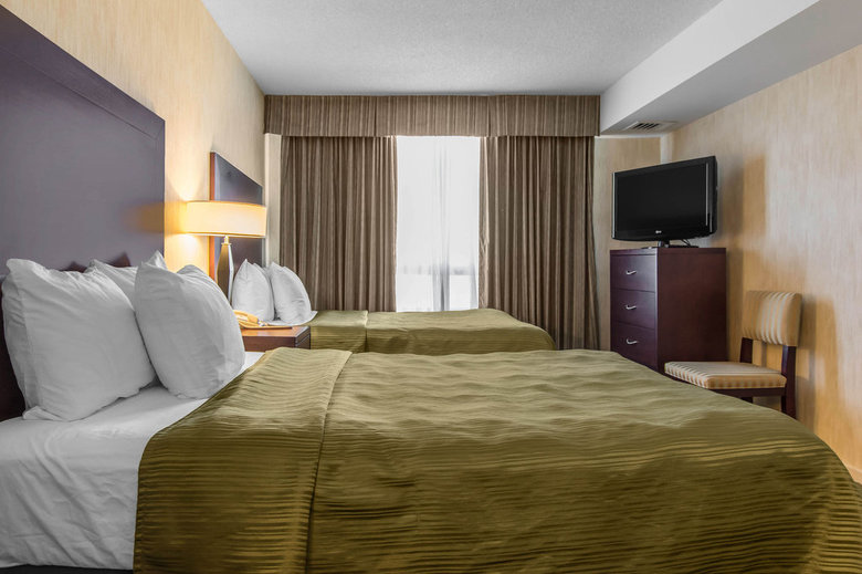 Hotel Quality Suites Montreal Aeroport
