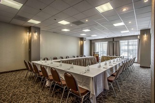 Hotel Quality Suites Montreal Aeroport